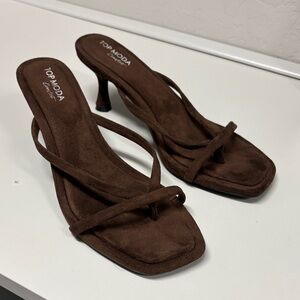 New! Suede TOP Moda Women's Chocolate Brown kitten Heels